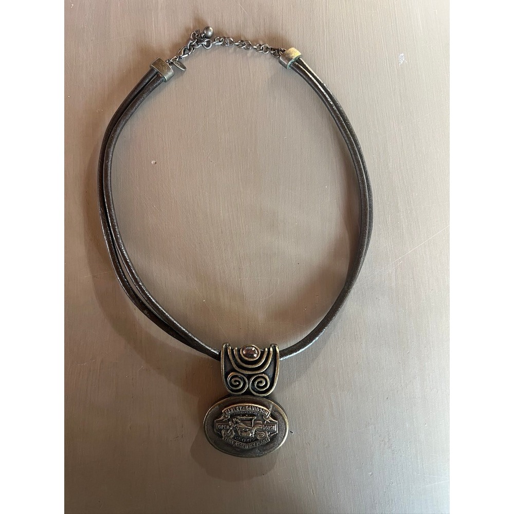 Chico's Harley-Davidson 2002 York Open House Pendant Necklace Brown Leather OS